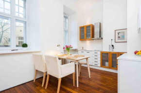 Best location, beautiful and quiet Old Town apt. Tallinn
